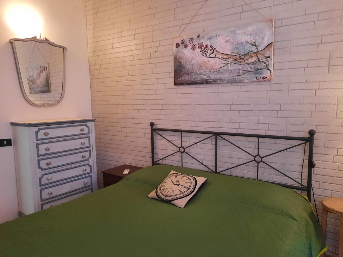 Appartement La Casa Nella Roccia Napels